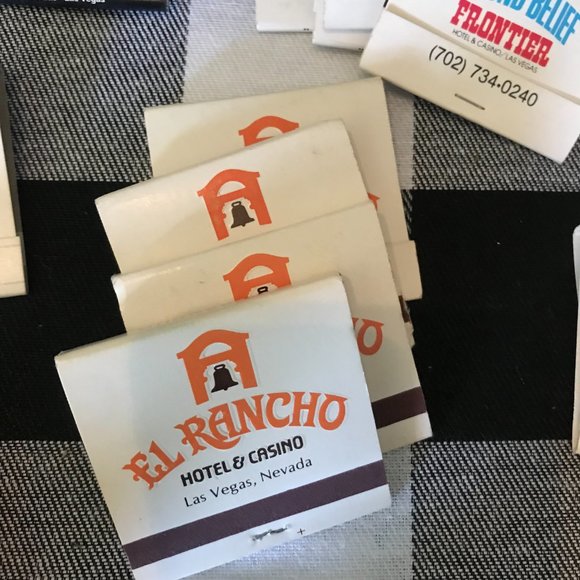 68 Former Las Vegas Hotel Matchbooks Aladdin Stardust Sands Imperial Palace etc - Picture 7 of 12